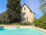 Maison avec piscine et terrasse
