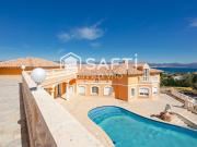 Maison avec piscine et terrasse