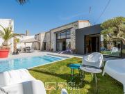 Maison avec piscine et terrasse