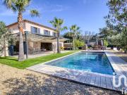 Maison avec piscine et terrasse