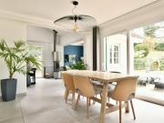 Maison avec piscine et terrasse