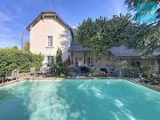 Maison avec piscine et terrasse Maison avec piscine et terrasse