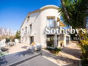 Maison avec piscine et terrasse