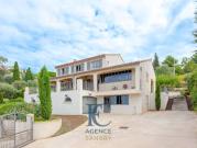 Maison avec piscine et terrasse