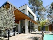Maison avec piscine et terrasse
