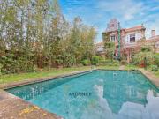 Maison avec piscine et terrasse