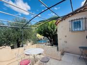 Maison avec piscine et terrasse