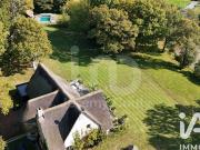 Maison avec piscine et terrasse