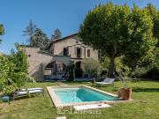 Maison avec piscine et terrasse Maison avec piscine et terrasse