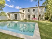 Maison avec piscine et terrasse