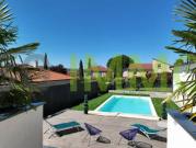 Maison avec piscine et terrasse