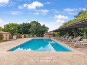 Maison avec piscine et terrasse