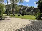 Maison avec piscine et terrasse