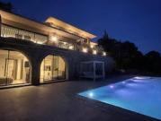 Maison avec piscine et terrasse