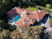 Maison avec piscine et terrasse