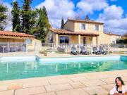 Maison avec piscine et terrasse