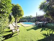 Maison avec piscine et terrasse