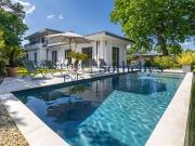 Maison avec piscine et terrasse