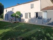 Maison avec piscine et terrasse