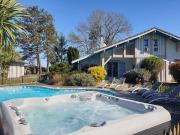 Maison avec piscine et terrasse