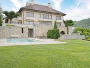 Maison avec piscine et terrasse