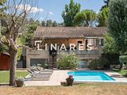 Maison avec piscine et terrasse