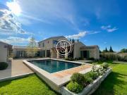 Maison avec piscine et terrasse