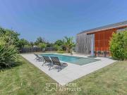 Maison avec piscine et terrasse