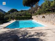 Maison avec piscine et terrasse