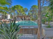 Maison avec piscine et terrasse