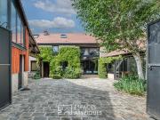 Maison avec piscine et terrasse