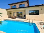 Maison avec piscine et terrasse