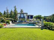 Maison avec piscine et terrasse
