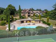 Maison avec piscine et terrasse