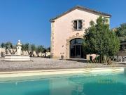 Maison avec piscine et terrasse