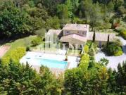 Maison avec piscine et terrasse