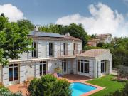 Maison avec piscine et terrasse