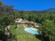 Maison avec piscine et terrasse