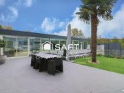 Maison avec piscine et terrasse