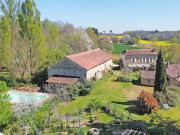 Maison avec piscine et terrasse