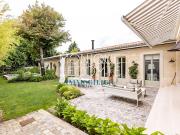 Maison avec piscine et terrasse