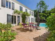 Maison avec piscine et terrasse