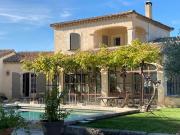 Maison avec piscine et terrasse