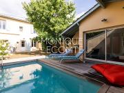 Maison avec piscine et terrasse