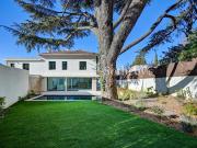 Maison avec piscine et terrasse