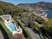 Maison avec piscine et terrasse