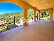 Maison avec piscine et terrasse