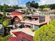 Maison avec piscine et terrasse