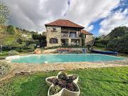 Maison avec piscine et terrasse