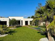 Maison avec piscine et terrasse